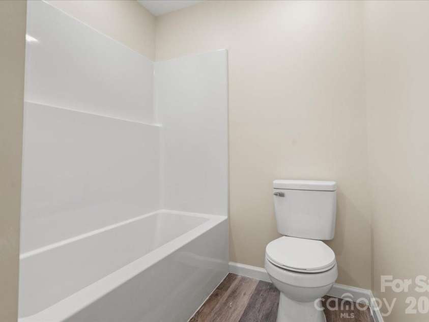 32 Roddy Street, Cheraw, SC 29520.  MLS# CAR4342880, YatesRealty ID 10895. 