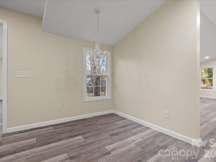 32 Roddy Street, Cheraw, SC 29520.  MLS# CAR4342880, YatesRealty ID 10895. 