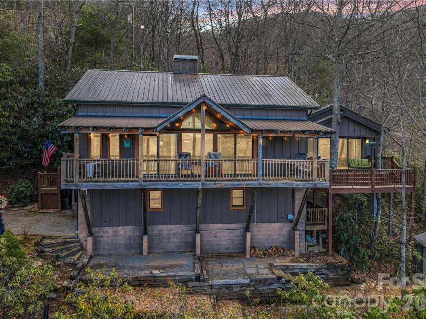 236 Dove Drive, Maggie Valley, NC 28751.  MLS# CAR4343977, YatesRealty ID 10896. 