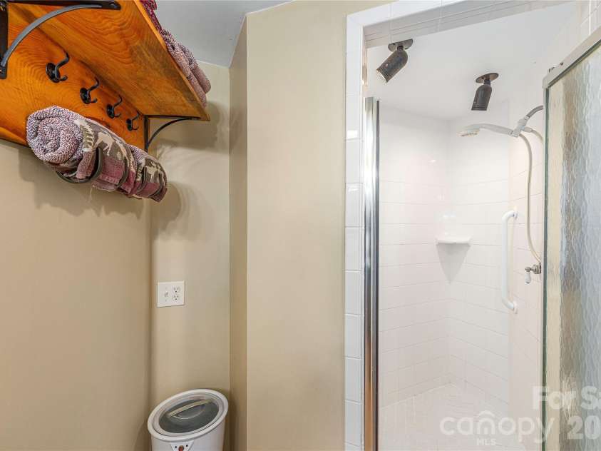 236 Dove Drive, Maggie Valley, NC 28751.  MLS# CAR4343977, YatesRealty ID 10896. 