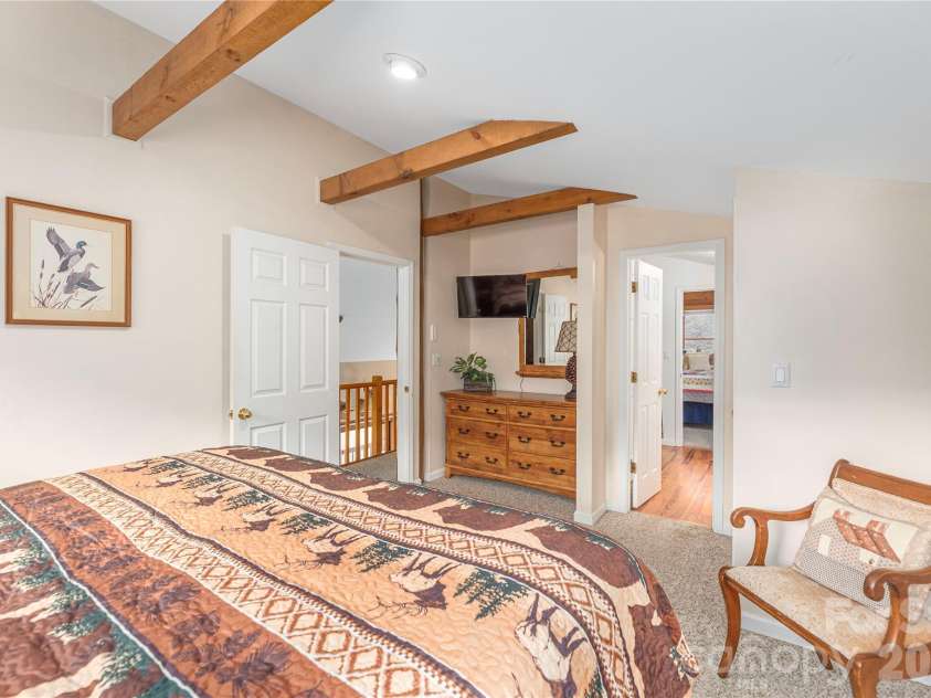 236 Dove Drive, Maggie Valley, NC 28751.  MLS# CAR4343977, YatesRealty ID 10896. 