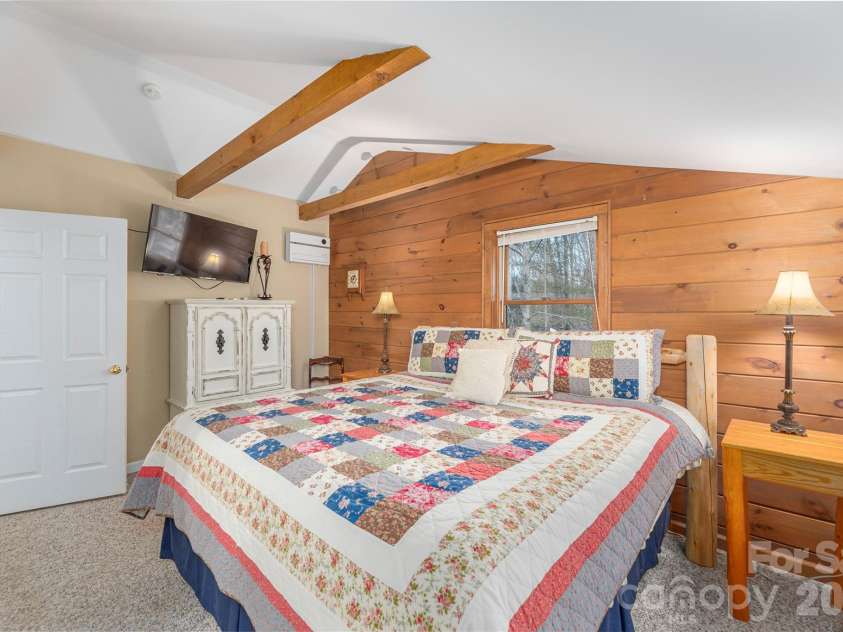 236 Dove Drive, Maggie Valley, NC 28751.  MLS# CAR4343977, YatesRealty ID 10896. 