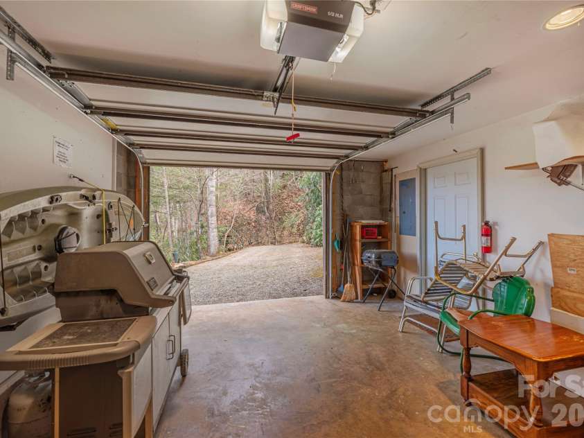 236 Dove Drive, Maggie Valley, NC 28751.  MLS# CAR4343977, YatesRealty ID 10896. 