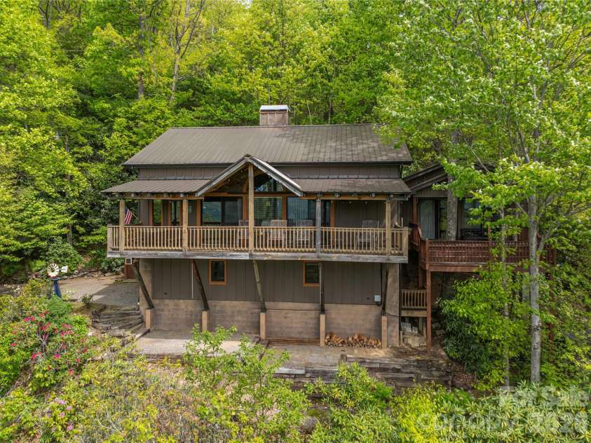 236 Dove Drive, Maggie Valley, NC 28751.  MLS# CAR4343977, YatesRealty ID 10896. 