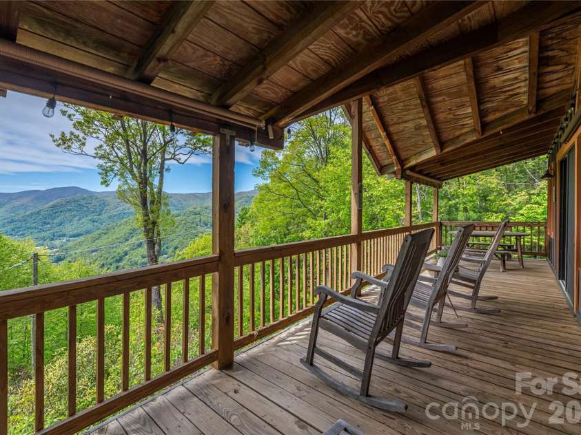 236 Dove Drive, Maggie Valley, NC 28751.  MLS# CAR4343977, YatesRealty ID 10896. 
