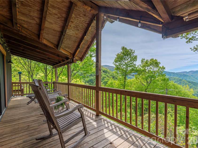 236 Dove Drive, Maggie Valley, NC 28751.  MLS# CAR4343977, YatesRealty ID 10896. 