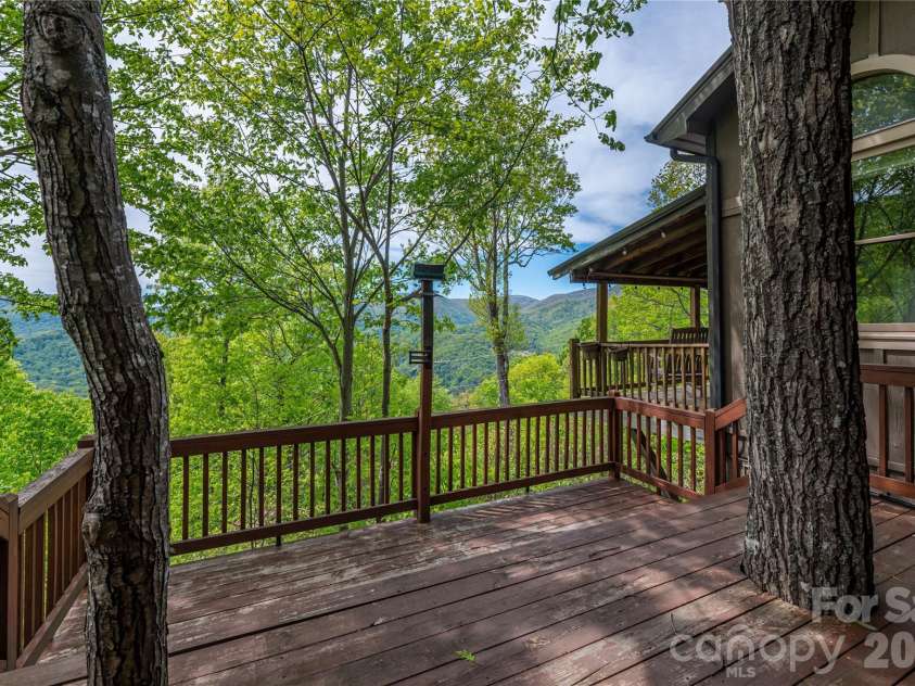 236 Dove Drive, Maggie Valley, NC 28751.  MLS# CAR4343977, YatesRealty ID 10896. 