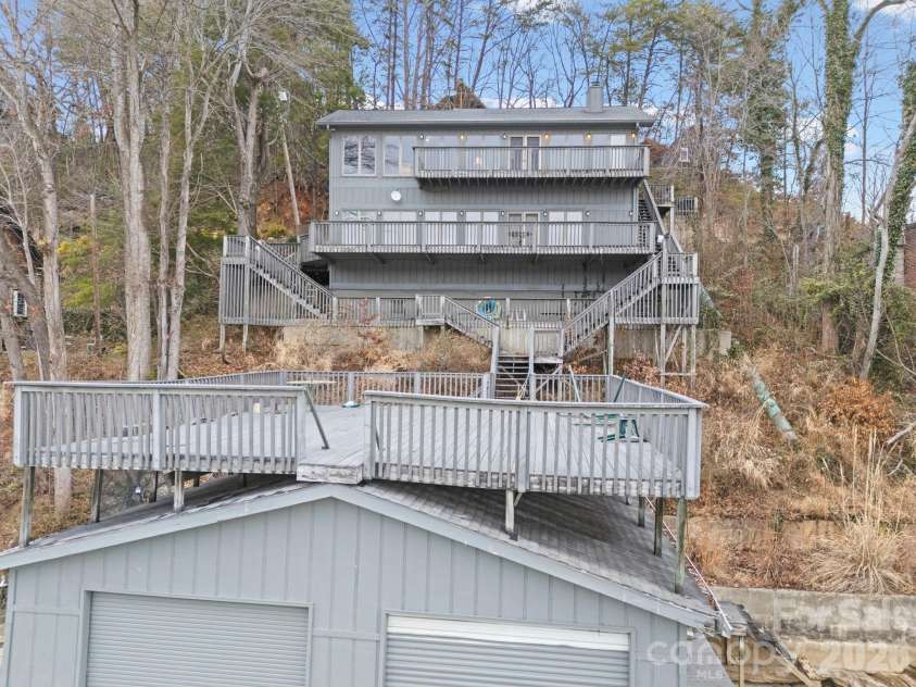 336 Burnt Ridge Road, Lake Lure, NC 28746.  MLS# CAR4314167, YatesRealty ID 10897. 
