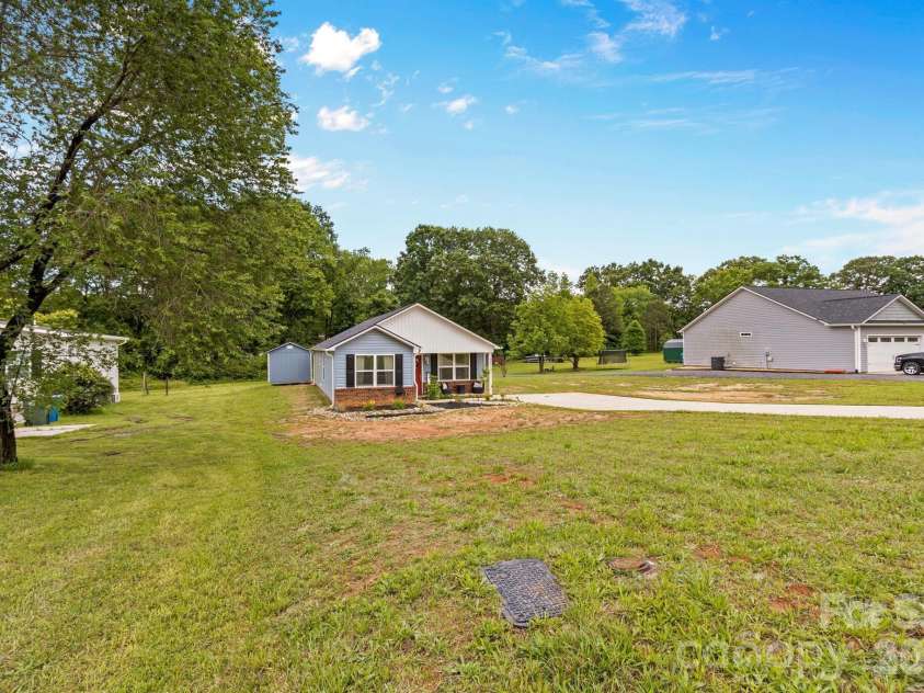 2831 Enon Church Road, Salisbury, NC 28147.  MLS# CAR4365573, YatesRealty ID 10898. 