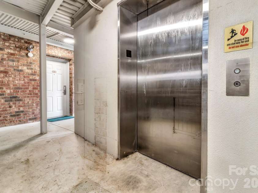 119 Bowling Park Road, Asheville, NC 28803.  MLS# CAR4336205, YatesRealty ID 109. 