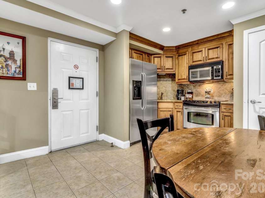 119 Bowling Park Road, Asheville, NC 28803.  MLS# CAR4336205, YatesRealty ID 109. 