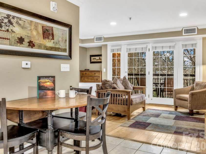 119 Bowling Park Road, Asheville, NC 28803.  MLS# CAR4336205, YatesRealty ID 109. 