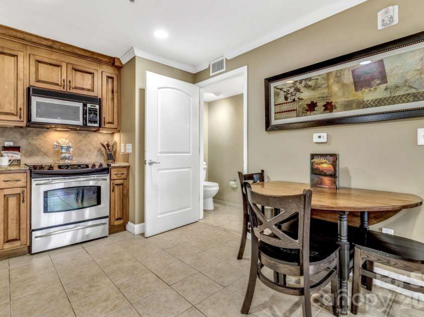 119 Bowling Park Road, Asheville, NC 28803.  MLS# CAR4336205, YatesRealty ID 109. 