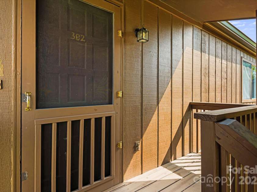 319 Greenville Highway, Brevard, NC 28712.  MLS# CAR4257823, YatesRealty ID 1090. 