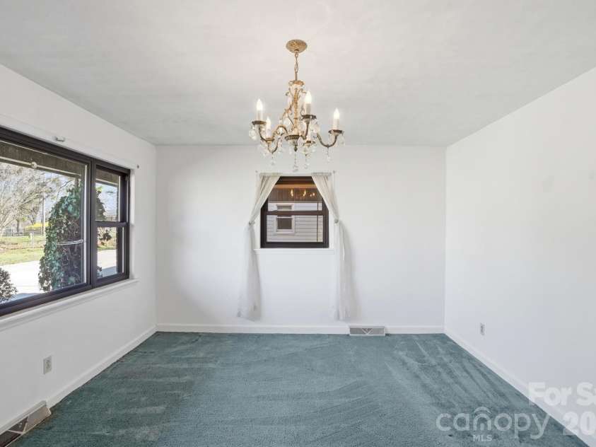 456 Debra Circle, Concord, NC 28025.  MLS# CAR4354481, YatesRealty ID 10900. 