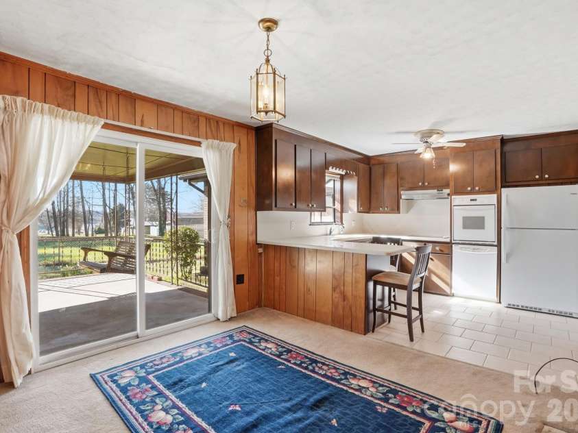 456 Debra Circle, Concord, NC 28025.  MLS# CAR4354481, YatesRealty ID 10900. 