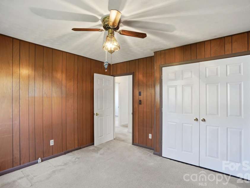 456 Debra Circle, Concord, NC 28025.  MLS# CAR4354481, YatesRealty ID 10900. 