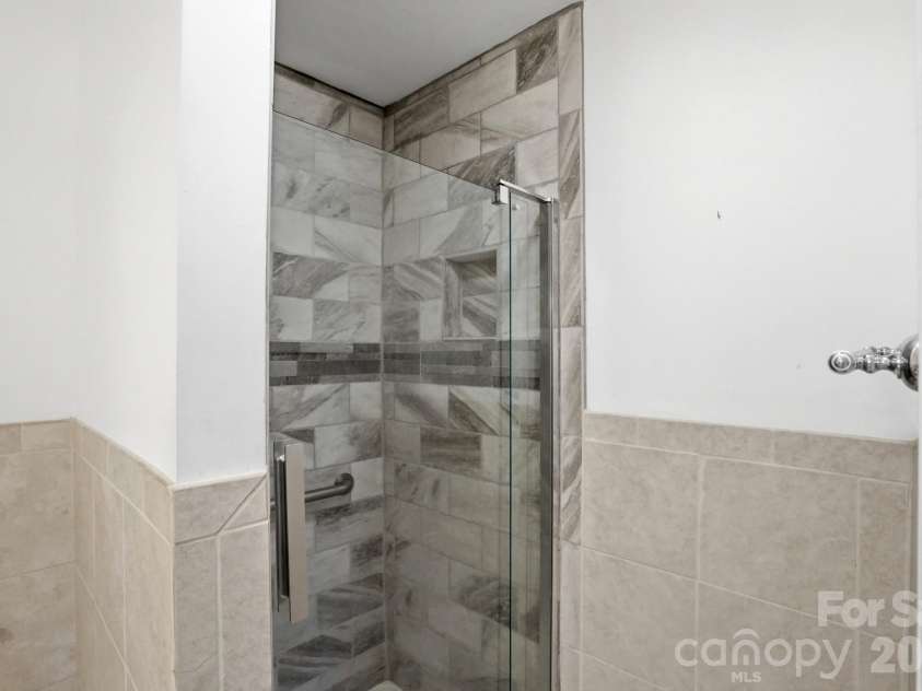 456 Debra Circle, Concord, NC 28025.  MLS# CAR4354481, YatesRealty ID 10900. 