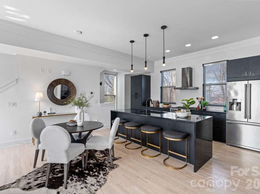 435 Steel Gardens Boulevard, Charlotte, NC 28205.  MLS# CAR4352693, YatesRealty ID 10901. 