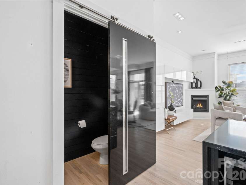 435 Steel Gardens Boulevard, Charlotte, NC 28205.  MLS# CAR4352693, YatesRealty ID 10901. 