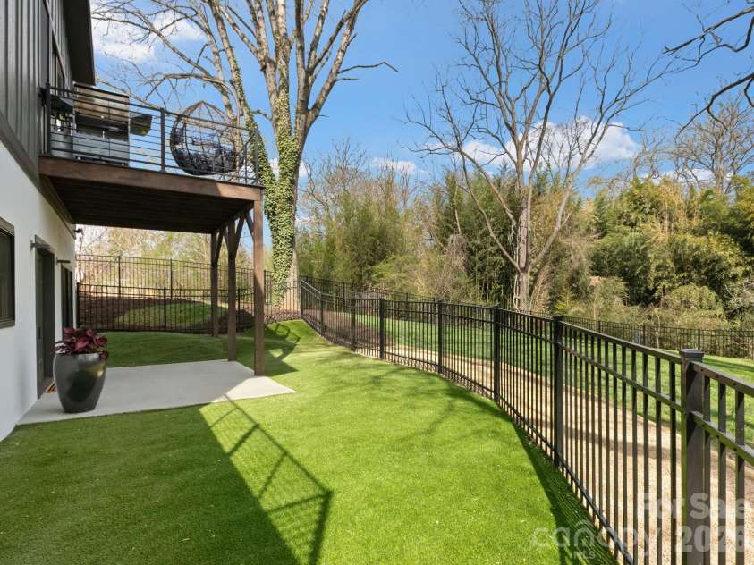 54 Howard Street, Asheville, NC 28806.  MLS# CAR4365542, YatesRealty ID 10903. Back yard