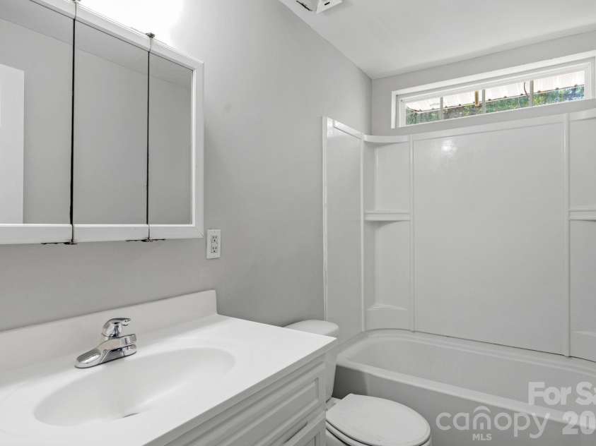 233 Proctor Street, Gastonia, NC 28052.  MLS# CAR4358565, YatesRealty ID 10906. 