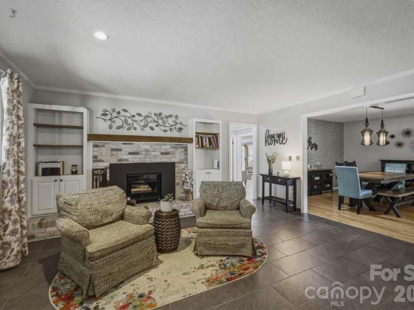 900 Magnolia Avenue, Valdese, NC 28690.  MLS# CAR4358109, YatesRealty ID 10907. 