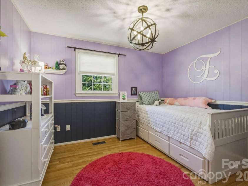 900 Magnolia Avenue, Valdese, NC 28690.  MLS# CAR4358109, YatesRealty ID 10907. 
