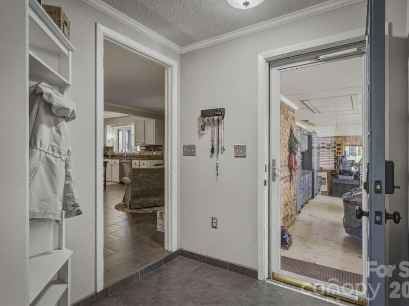900 Magnolia Avenue, Valdese, NC 28690.  MLS# CAR4358109, YatesRealty ID 10907. 
