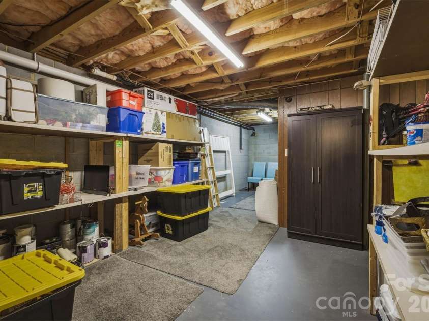 900 Magnolia Avenue, Valdese, NC 28690.  MLS# CAR4358109, YatesRealty ID 10907. 