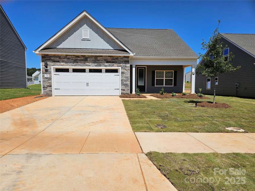126 Brixham Loop, Troutman, NC 28166.  MLS# CAR4148967, YatesRealty ID 10909. 