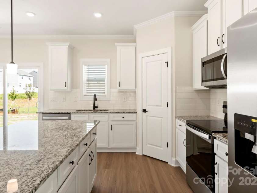 126 Brixham Loop, Troutman, NC 28166.  MLS# CAR4148967, YatesRealty ID 10909. 