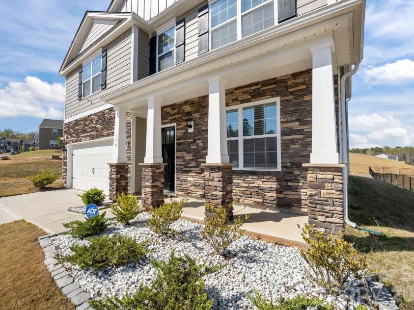 173 Hill Lane, Troutman, NC 28166.  MLS# CAR4363499, YatesRealty ID 10910. 