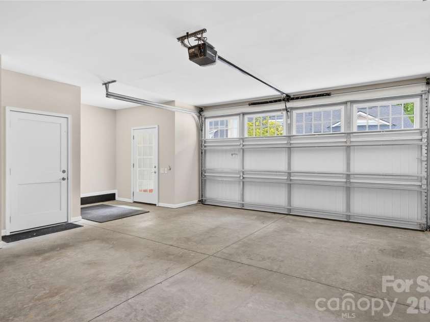 489 Main Street, Davidson, NC 28036.  MLS# CAR4366953, YatesRealty ID 10911. Elevator Access To All Four Floors