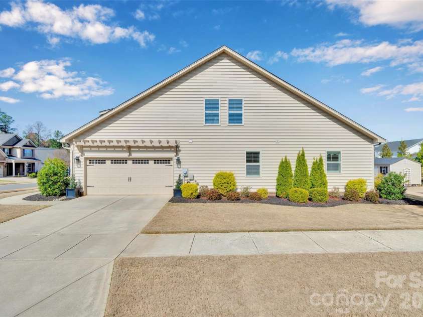132 Pine Eagle Drive, Rock Hill, SC 29732.  MLS# CAR4356565, YatesRealty ID 10912. 