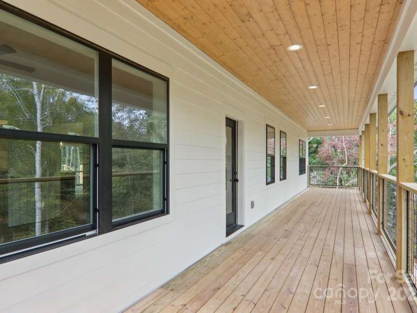 271 Greenstone Lane, Mills River, NC 28759.  MLS# CAR4312734, YatesRealty ID 10913. 