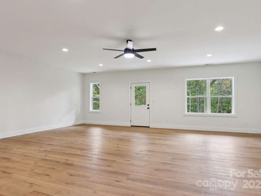 271 Greenstone Lane, Mills River, NC 28759.  MLS# CAR4312734, YatesRealty ID 10913. 