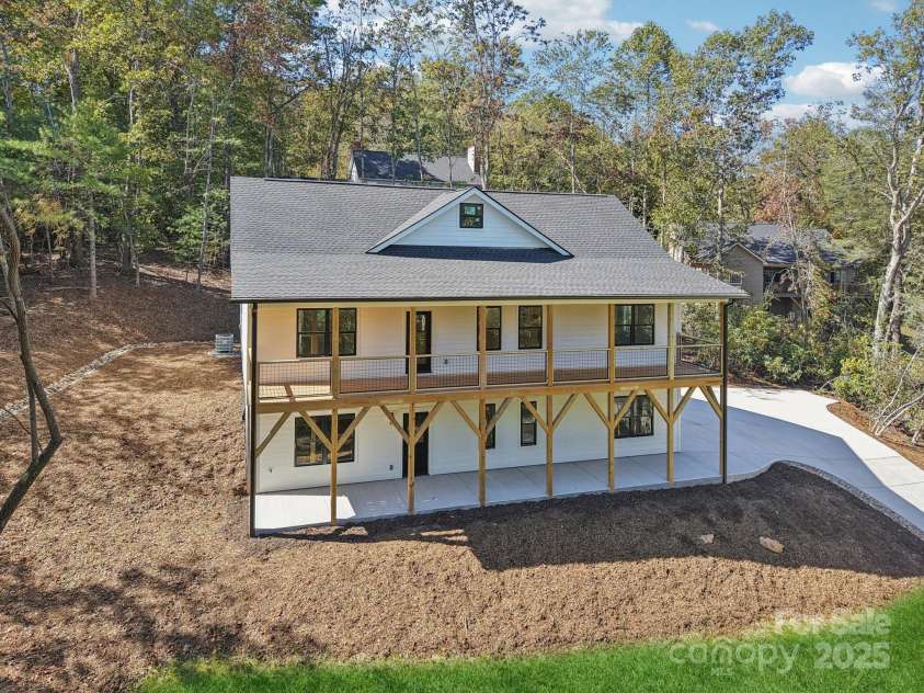 271 Greenstone Lane, Mills River, NC 28759.  MLS# CAR4312734, YatesRealty ID 10913. 