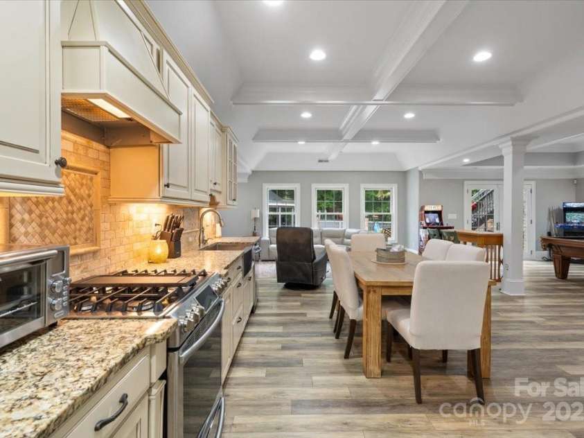 8516 Mcilwaine Road, Huntersville, NC 28078.  MLS# CAR4164588, YatesRealty ID 10913. Basement Kitchen
