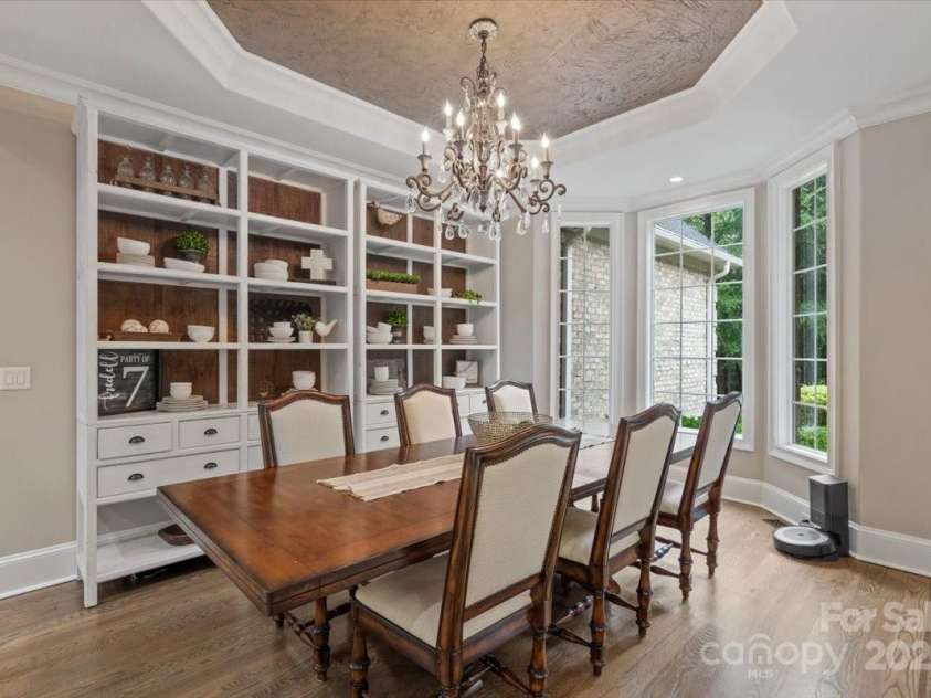 8516 Mcilwaine Road, Huntersville, NC 28078.  MLS# CAR4164588, YatesRealty ID 10913. Formal Dining