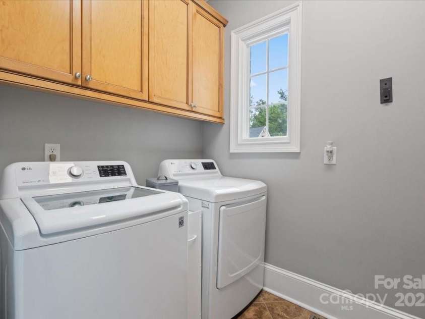 8516 Mcilwaine Road, Huntersville, NC 28078.  MLS# CAR4164588, YatesRealty ID 10913. Laundry Room