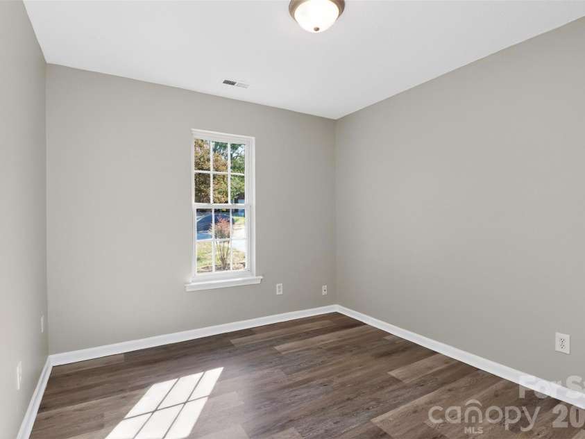 5774 Dove Point Drive, Concord, NC 28025.  MLS# CAR4368596, YatesRealty ID 10914. 