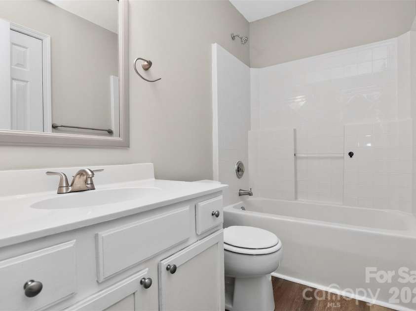 5774 Dove Point Drive, Concord, NC 28025.  MLS# CAR4368596, YatesRealty ID 10914. 