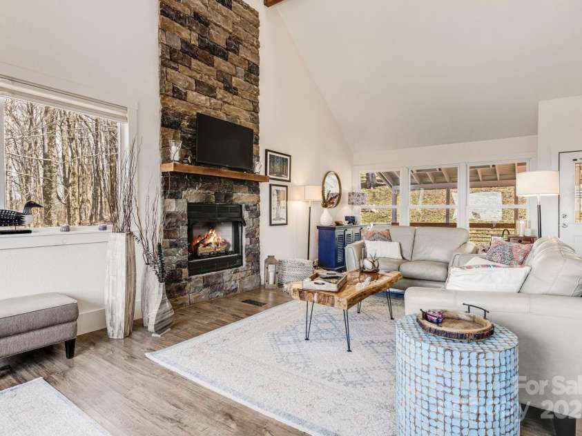 129 Finney Lane, Mars Hill, NC 28754.  MLS# CAR4243744, YatesRealty ID 10915. Living room.