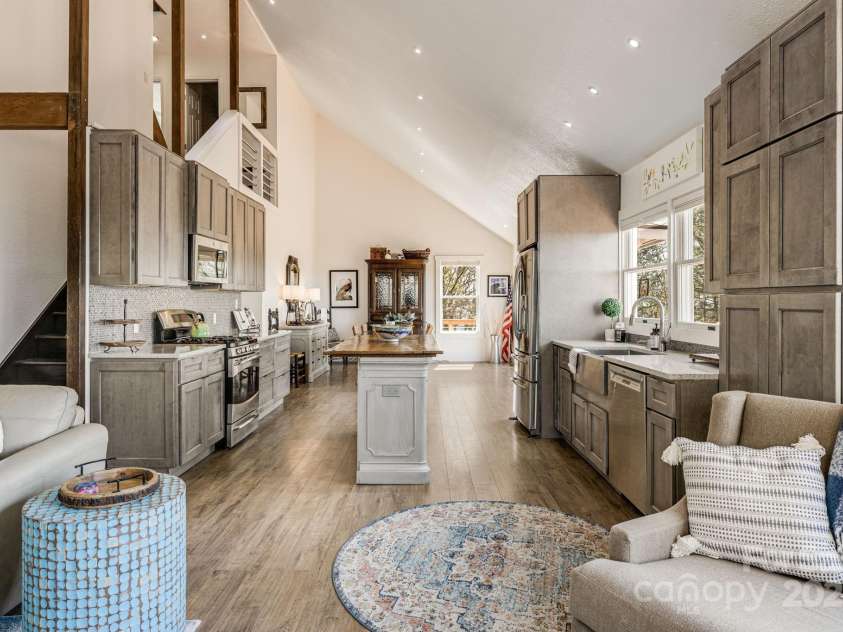 129 Finney Lane, Mars Hill, NC 28754.  MLS# CAR4243744, YatesRealty ID 10915. Upgraded kitchen with prep island.