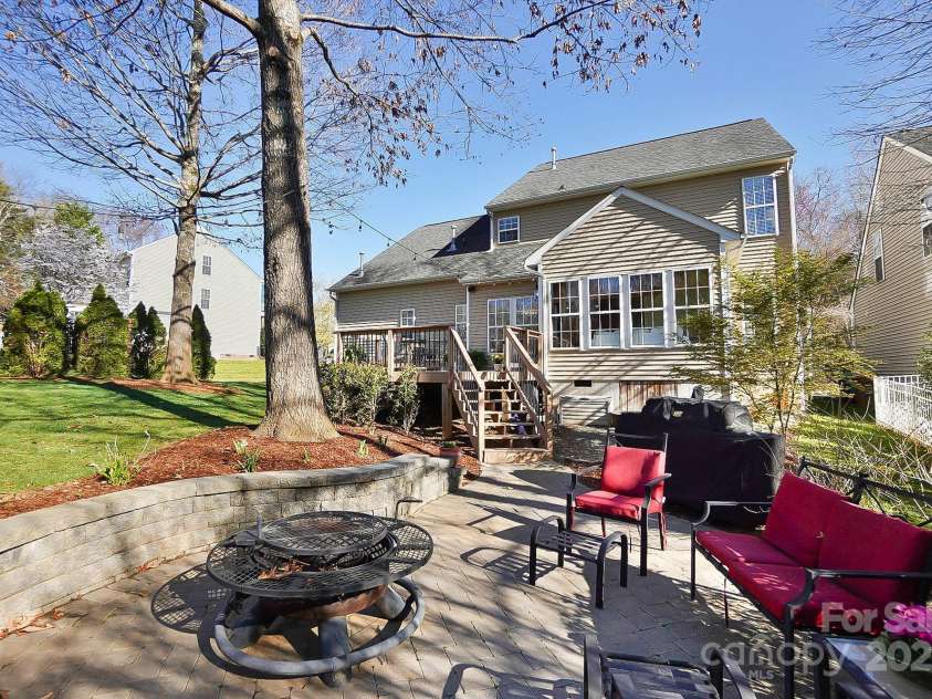 2101 Bluestone Court, Waxhaw, NC 28173.  MLS# CAR4235799, YatesRealty ID 10916. 