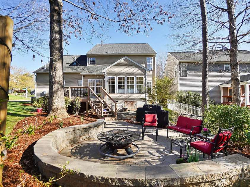 2101 Bluestone Court, Waxhaw, NC 28173.  MLS# CAR4235799, YatesRealty ID 10916. 