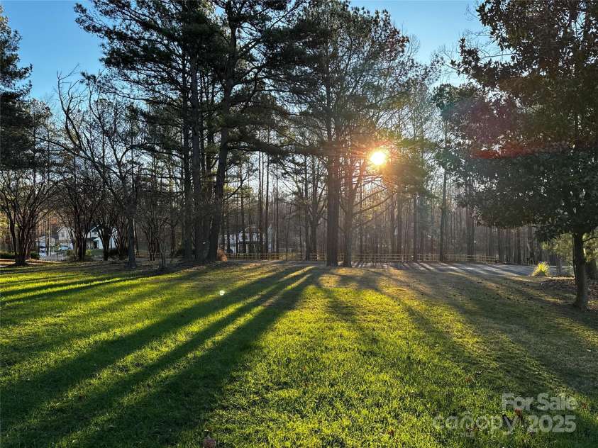 3424 Red Fox Trail, Matthews, NC 28104.  MLS# CAR4301295, YatesRealty ID 10919. 