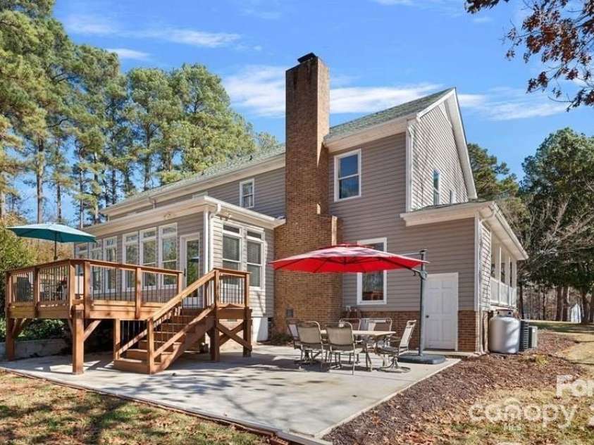 3424 Red Fox Trail, Matthews, NC 28104.  MLS# CAR4301295, YatesRealty ID 10919. 