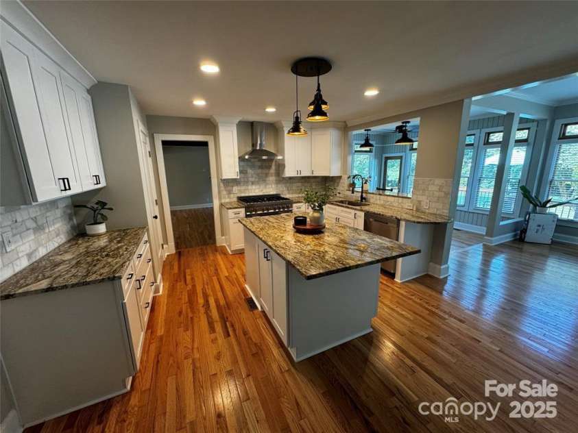 3424 Red Fox Trail, Matthews, NC 28104.  MLS# CAR4301295, YatesRealty ID 10919. 